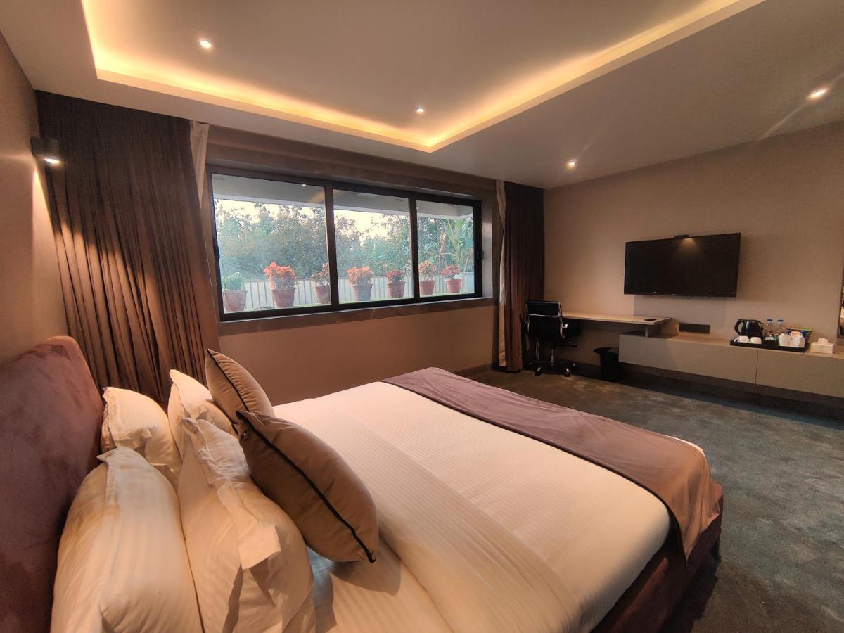 Leela Resort, The Exotic Boutique Hotel - Pure Veg Mahābaleshwar Εξωτερικό φωτογραφία
