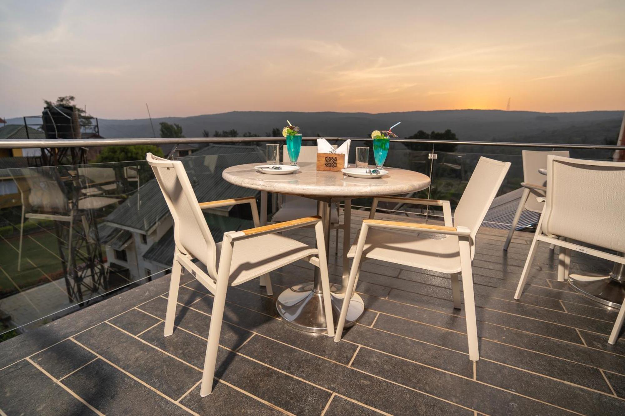 Leela Resort, The Exotic Boutique Hotel - Pure Veg Mahābaleshwar Εξωτερικό φωτογραφία